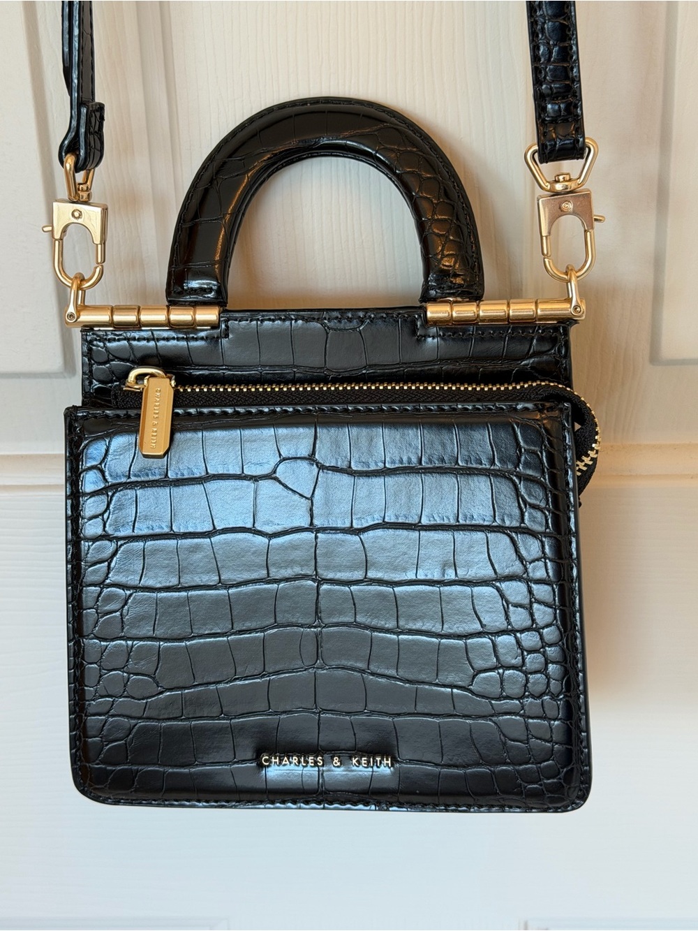 Charles & Keith Mini Croc-Effect Envelope Bag in Black
